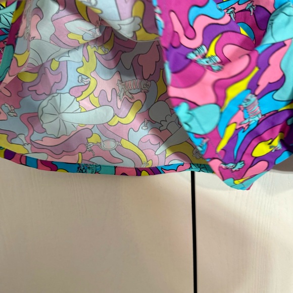 NWT. Disney psychedelic design shorts 2X from Alice in Wonderland. - Picture 5 of 16